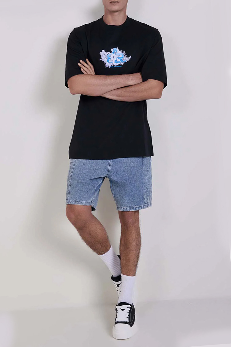 טי שירט באלר BALR שחור כותנה דגם AM BALR גזרה משוחררת רקמה והדפס פרחוני בגב