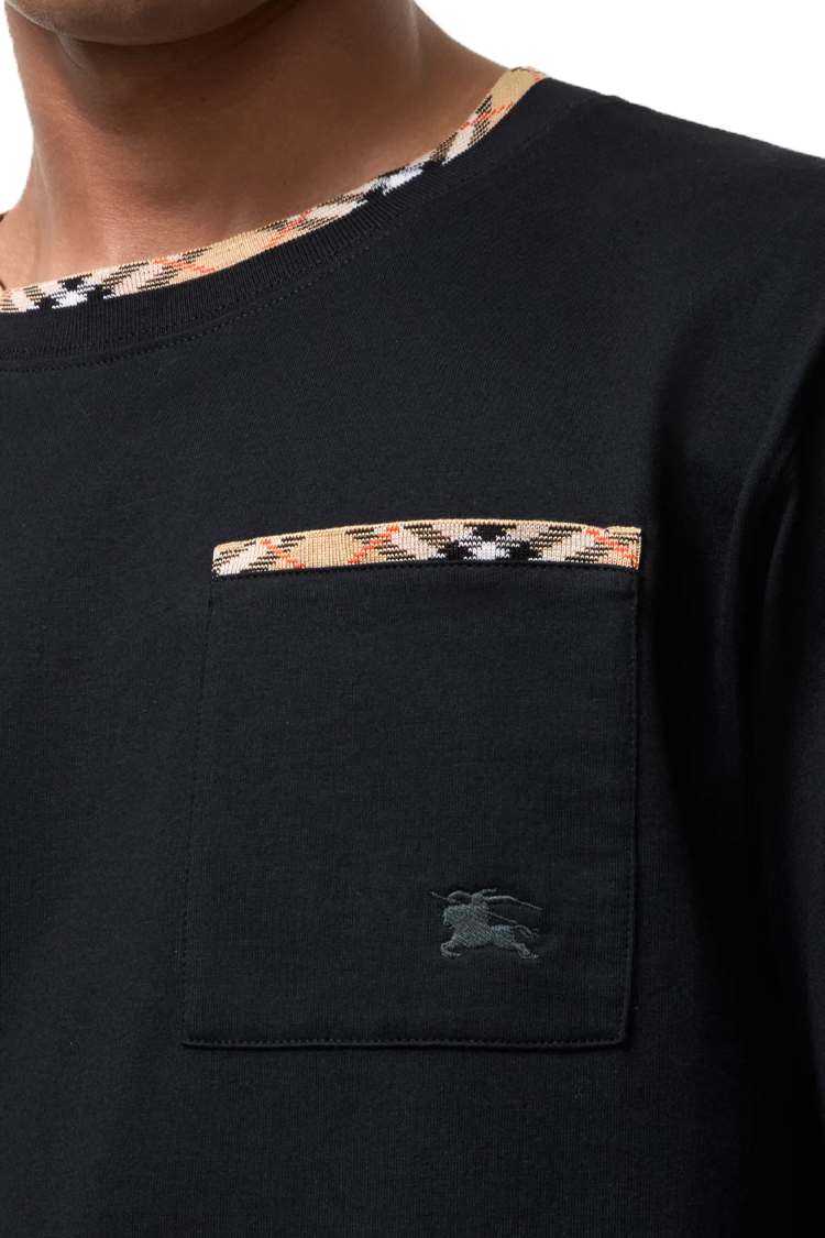 טי שירט ברברי BURBERRY שחור כותנה נינוח דגם Check trim pocket משבצות בצווארון ובכיס החזה
