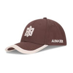 כובע בייסבול אינקר AINKER חום 100% כותנה דגם 1189 רצועה מתכווננת לוגו מותג קדמי ובצד