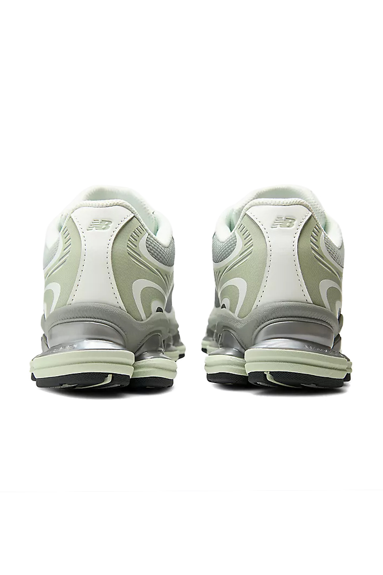 סניקרס ניו באלאנס NEW BALANCE ירוק כסוף טקסטיל גזרת מיד דגם ABZORB 2000 U20002UU בולמי זעזועים