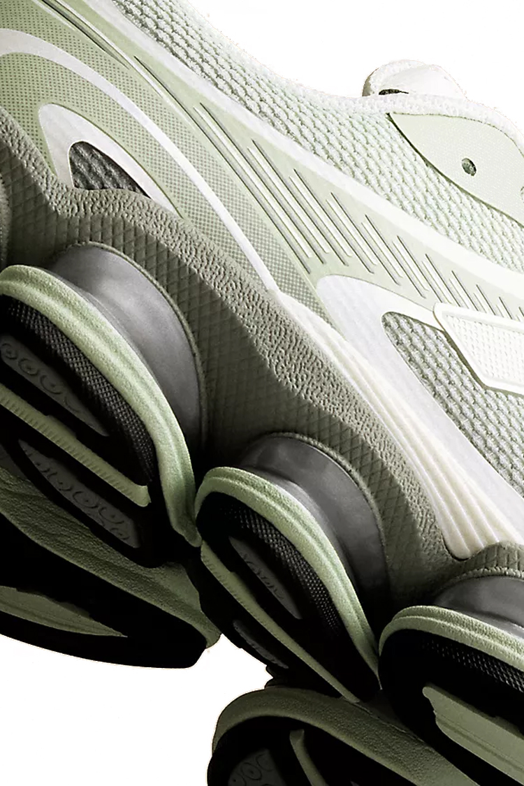 סניקרס ניו באלאנס NEW BALANCE ירוק כסוף טקסטיל גזרת מיד דגם ABZORB 2000 U20002UU בולמי זעזועים