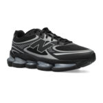 סניקרס ניו באלאנס New Balance ABZORB 2000 שחור כסוף גזרת MID עם סוליית ABZORB ובד רשת נושם