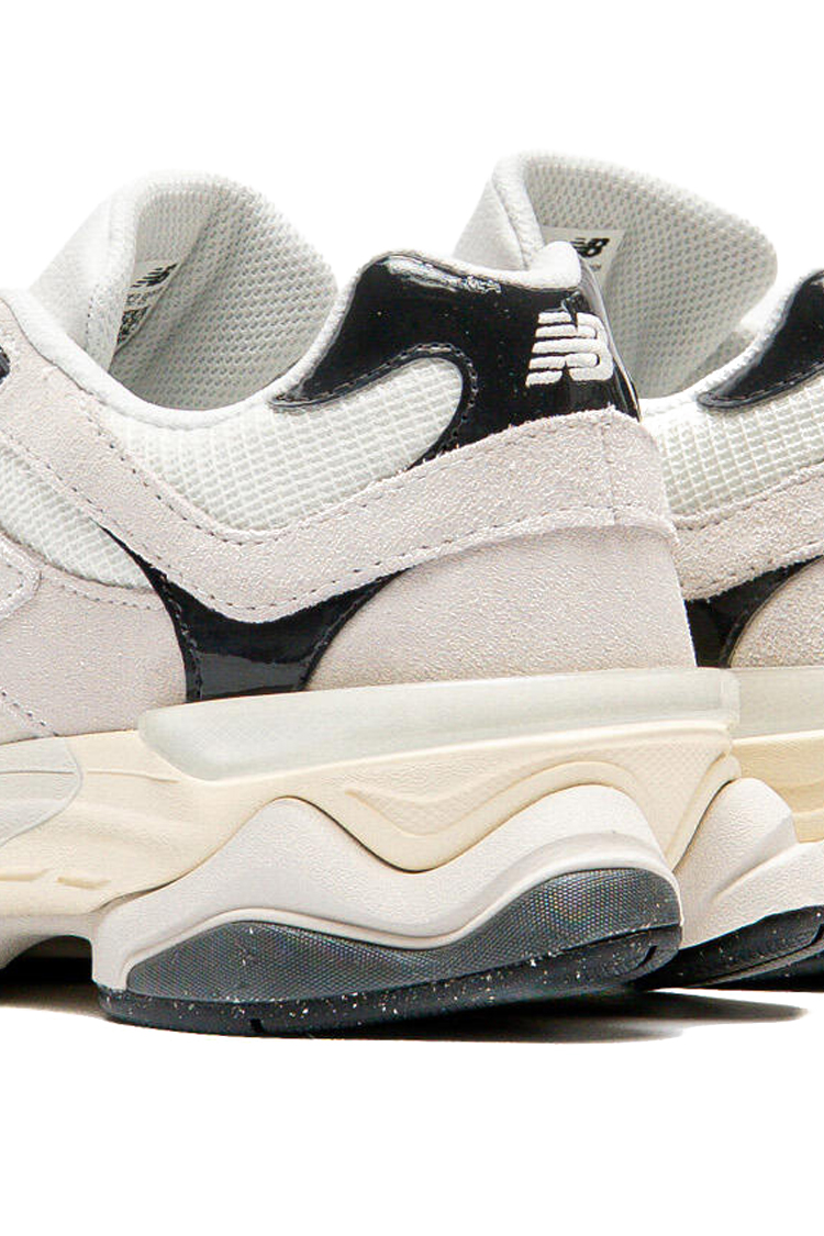 סניקרס ניו באלאנס NEW BALANCE קרם זמש רשת דגם U90602FD סדרת 9060 סוליית צ'אנקי