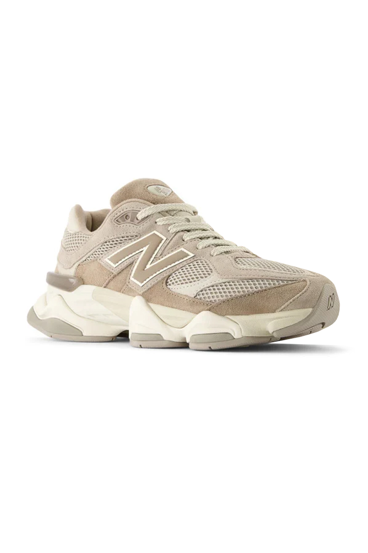סניקרס ניו באלאנס NEW BALANCE חום/שמנת זמש רשת דגם U90602FD סדרת 9060 סוליית צ'אנקי