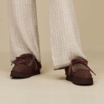 כפכפי זמש אג ugg חום דגם Disquette Heritage צמר כבשים סוליית EVA מדליון לוגו עקב