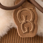 כפכפי זמש האג ugg חום דגם Disquette Heritage צמר כבשים סוליית EVA מדליון לוגו עקב
