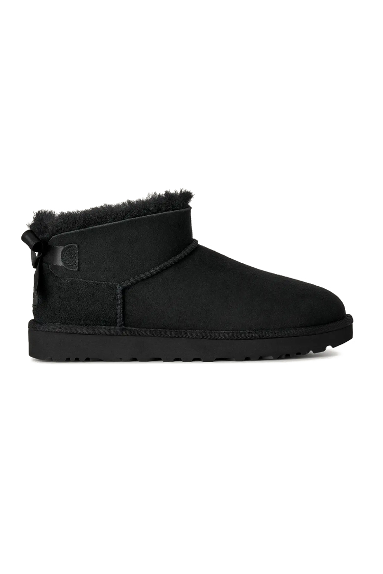 מגפון עור אג UGG שחור דגם Ultra Mini Bailey Bow עור כבש דו צדדי פפיון בטנת צמר