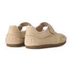 סניקרס מרי ג’יין UGG קרם זמש דגם Quill Mary Jane בטנת צמר סינטטי גזרה נמוכה