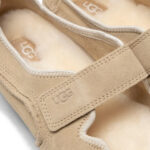 סניקרס מרי ג’יין UGG קרם זמש דגם Quill Mary Jane בטנת צמר סינטטי גזרה נמוכה