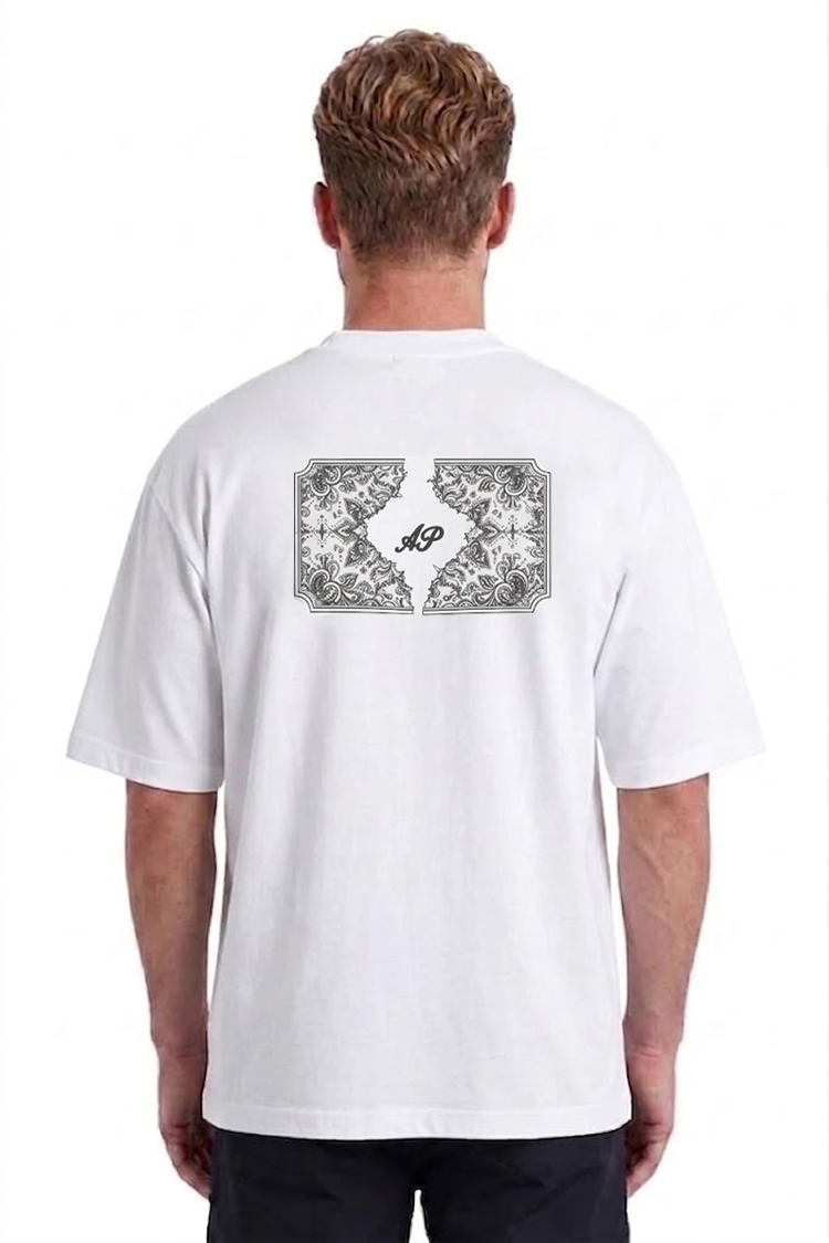 טי שירט אמרה פריז AMARA PARIS לבן כותנה דגם Cotton Bandana T גזרה אוברסייז רקמה בחזה והדפס גב