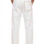 מכנס ג’ינס אמרה פריז AMARA PARIS ג’ינס לבן דגם Jeans Stitch גזרה רחבה גומי במותניים ותפרי קונטרסט
