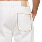 מכנס ג’ינס אמרה פריז AMARA PARIS ג’ינס לבן דגם Jeans Stitch גזרה רחבה גומי במותניים ותפרי קונטרסט