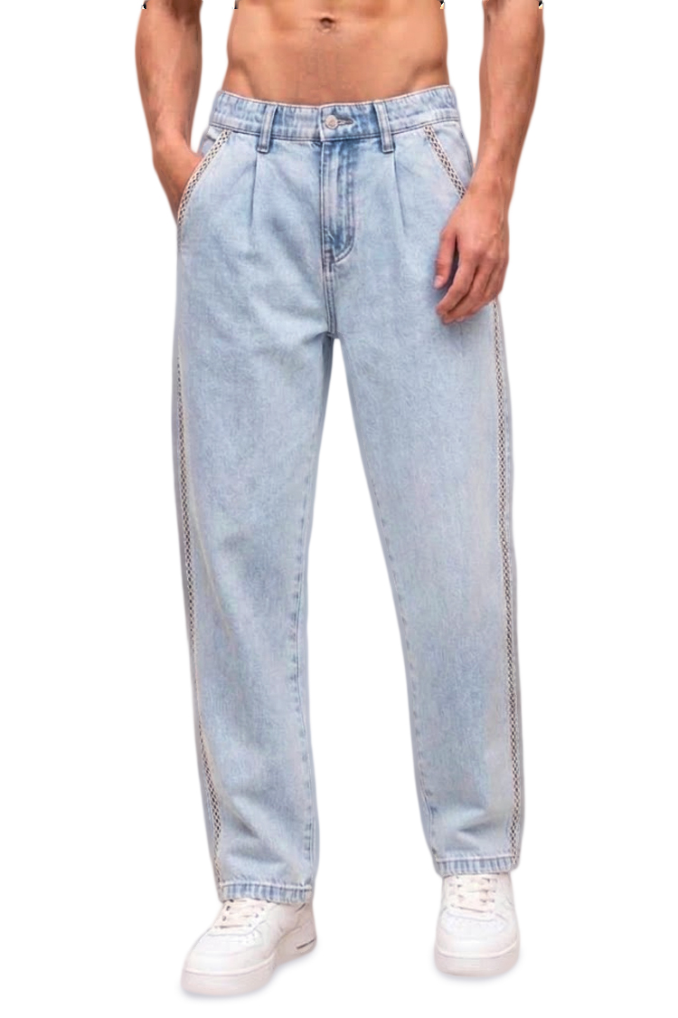 מכנס ג'ינס אמרה פריז AMARA PARIS ג'ינס בהיר דגם Jeans Stitch גזרה רחבה גומי במותניים ותפרי קונטרסט