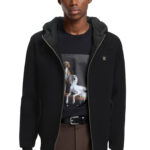 ז’קט קפוצ’ון הוגו HUGO שחור דגם Relaxed-fit hooded jacket פוליאסטר ארוג ניילון לוגו