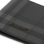 ארנק עור ברברי burberry שחור משובץ דגם City Check Slim Bifold Wallet עור כבש טקסטיל חריצי כרטיסים שטרות