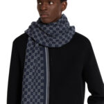 צעיף צמר גוצי gucci כחול דגם gg wool jacquard scarf 100 אחוז צמר פרנזים מונוגרמה gg