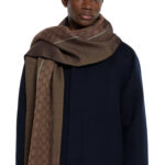 צעיף צמר גוצי gucci חום דגם gg wool jacquard scarf 100 אחוז צמר פרנזים מונוגרמה gg