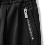 מכנס מחויט איינקר ainker שחור דגם 1097 Black Pant 100 אחוז כותנה מבריק קפל קדמי מותן אלסטית כפתור תיקתק
