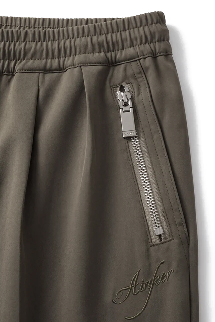 מכנס מחויט איינקר ainker מוקה דגם 1097 Black Pant 100 אחוז כותנה מבריק קפל קדמי מותן אלסטית כפתור תיקתק