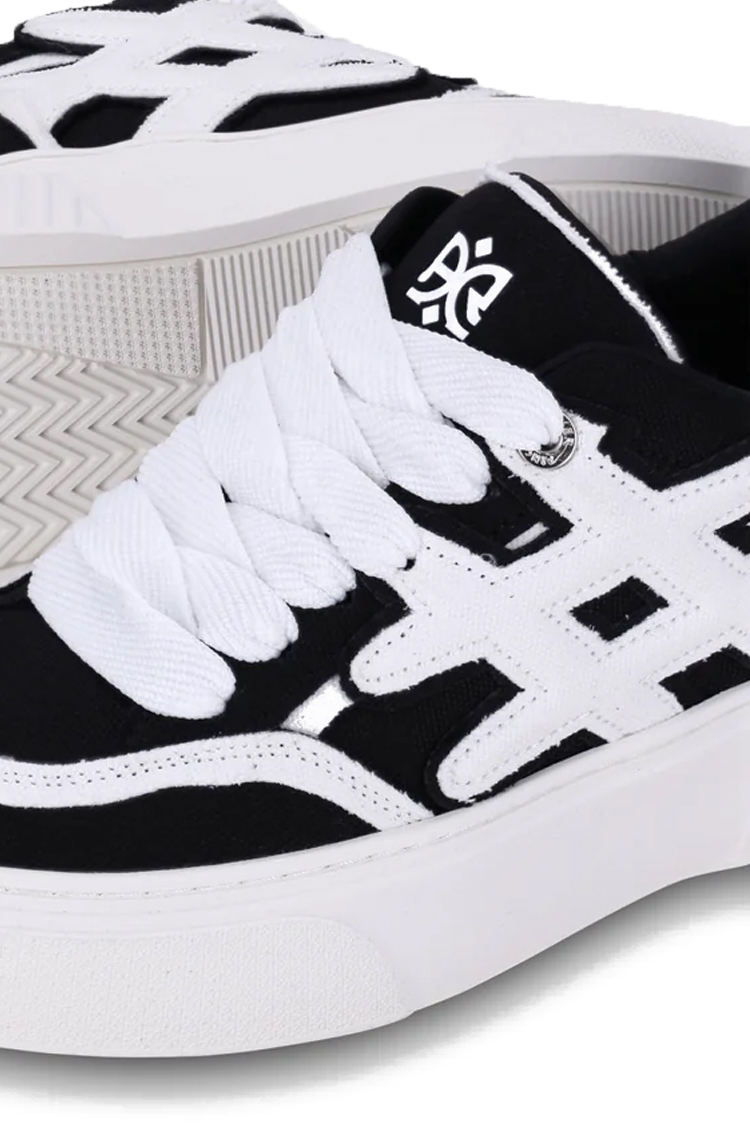 סניקרס איינקר AINKER שחור לבן קנבס דגם Star Line Canvas Black/White גזרה בינונית תפרי קונטרסט לוגו