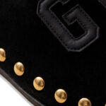 פכפי זמש GCDS שחור דגם Studs and Glam קלוג ניטים מטאליים לוגו עור סוליה דקה