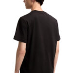 טי שירט מונקלר moncler שחור דגם Logo Cotton Jersey כותנת ג’רזי פאץ בחזה רגולר פיט