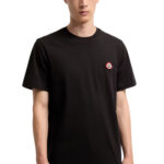 טי שירט מונקלר moncler שחור דגם Logo Cotton Jersey כותנת ג’רזי פאץ בחזה רגולר פיט