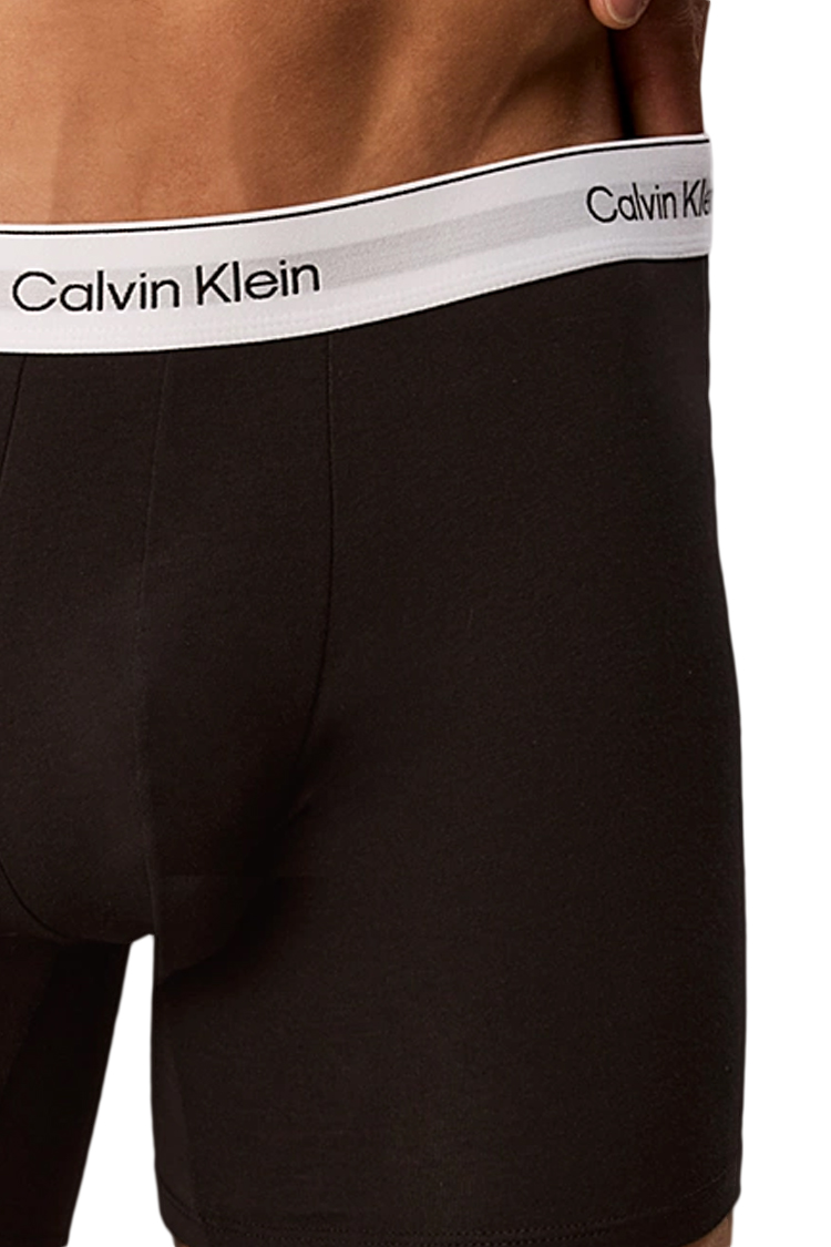 מארז שלישיית תחתוני בוקסר קלווין קליין calvin klein שחור אפור לבן דגם Boxer Briefs Icon Cotton Stretch פס מותן לוגו