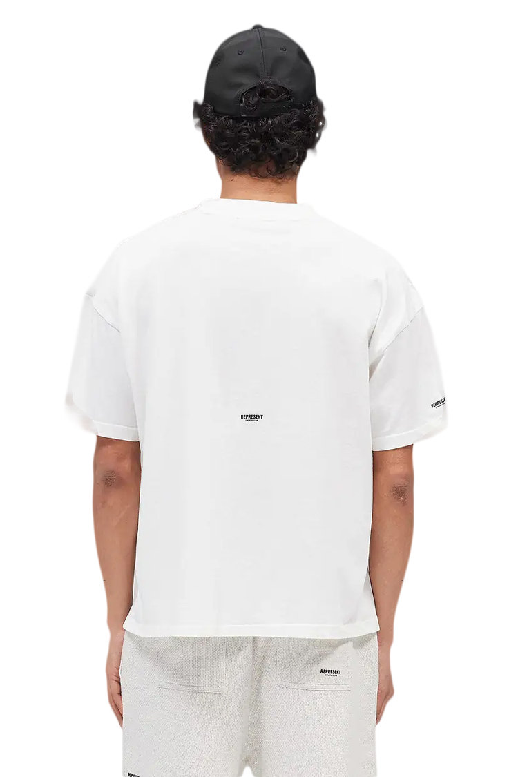 טי שירט רפרזנט represent לבן דגם Micro Owners Club T-Shirt כותנת פרימיום רילקסד פיט מיני לוגו חזה שרוול גב