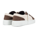 סניקרס קוטור קלאב The Couture Club חום/קרם זמש איטלקי דגם Axis Sneaker פאנלים שתי זוגות שרוכים סוליה עבה