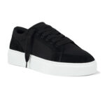 סניקרס קוטור קלאב The Couture Club שחור זמש איטלקי דגם Axis Sneaker פאנלים שתי זוגות שרוכים סוליה עבה