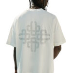 טי שירט קוטור קלאב The Couture Club לבן כותנה דגם Emblem Reverse Print הדפס פנימי בחזה ובגב