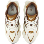 סניקרס ניו באלאנס NEW BALANCE לבן שמנת/חום רשת דגם U90602FD סדרת 9060 סוליית צ’אנקי