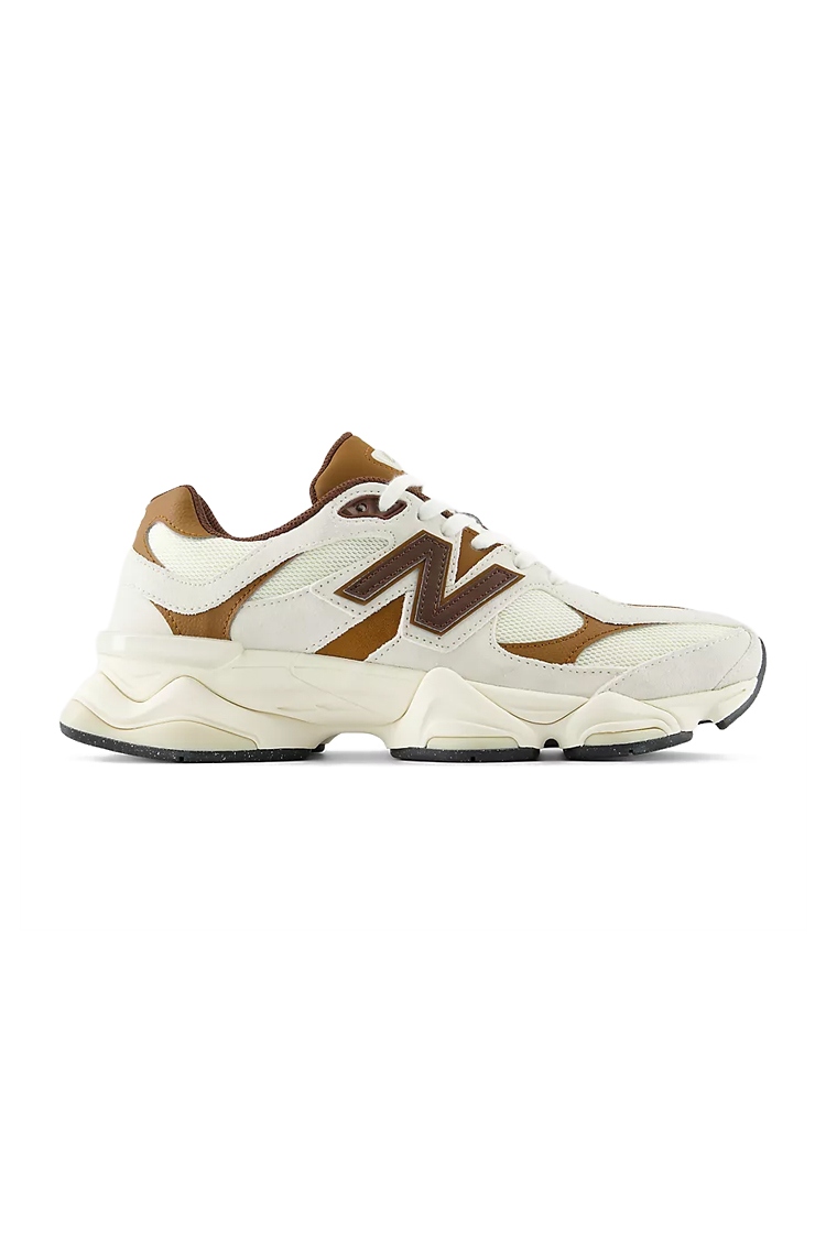 סניקרס ניו באלאנס NEW BALANCE לבן שמנת/חום רשת דגם U90602FD סדרת 9060 סוליית צ’אנקי