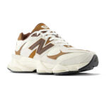 סניקרס ניו באלאנס NEW BALANCE לבן שמנת/חום רשת דגם U90602FD סדרת 9060 סוליית צ’אנקי