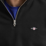 סווטשירט גאנט gant שחור דגם Shield Half-Zip Sweatshirt תשלובת כותנה חצי רוכסן רקמה שילד