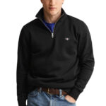 סווטשירט גאנט gant שחור דגם Shield Half-Zip Sweatshirt תשלובת כותנה חצי רוכסן רקמה שילד