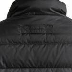 מעיל פוך גאנט gant שחור דגם Light Down Jacket פוליאסטר דוחה רוח מים פלומת פוך 650 fill power גזרה רגילה רקמה חזה פאץ עורף