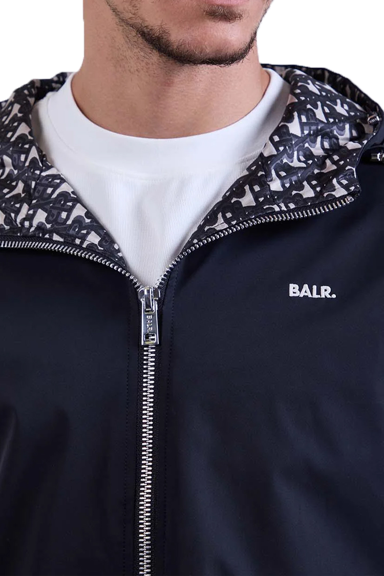 עליונית קפוצ'ון באולר balr כחול כהה דגם Inner B Pattern ניילון איכותי רילקסד פיט תבנית פנימית רקמה חזה