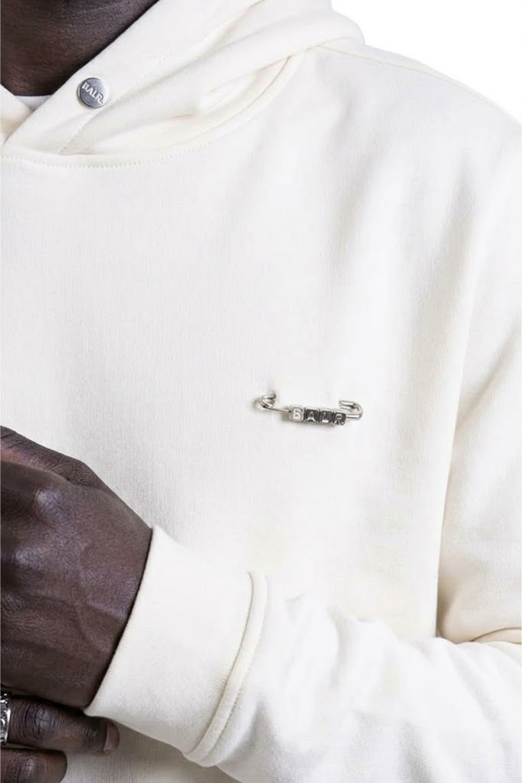 קפוצ’ון באולר balr לבן דגם Pin Logo Hoodie תשלובת כותנה רילקסד פיט קוביות מטאליות סיכת ביטחון תיק תק כיסי קנגורו