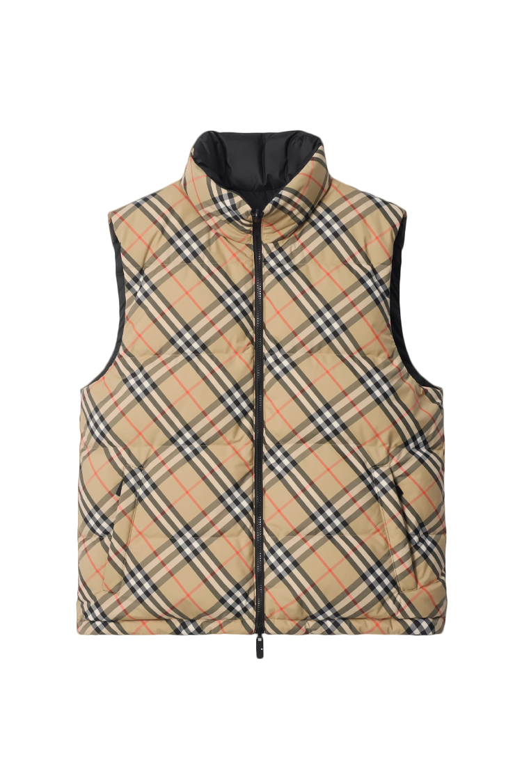 ווסט מרופד ברברי burberry שחור בז’ דגם Reversible Check Puffer Gile הפיך פוך נוצות פלומה משבצות גזרה קלאסית