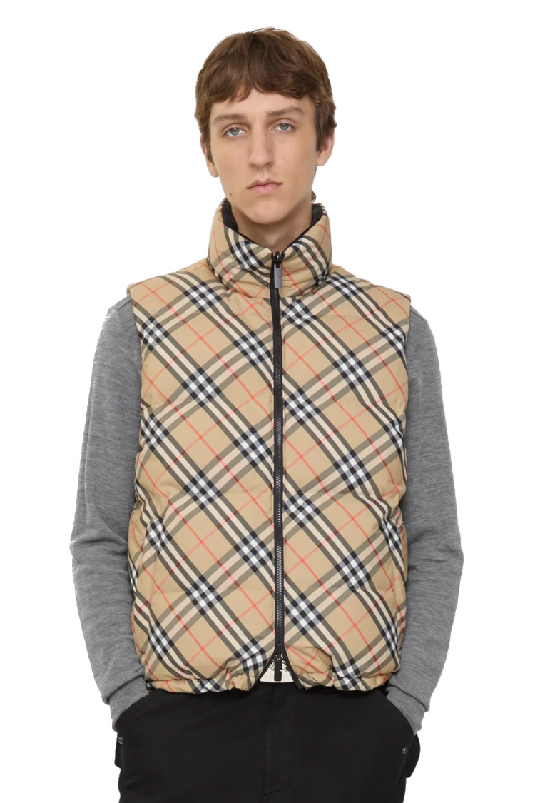 ווסט מרופד ברברי burberry שחור בז' דגם Reversible Check Puffer Gile הפיך פוך נוצות פלומה משבצות גזרה קלאסית