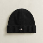 כובע צמר גאנט gant שחור דגם Shield Wool Beanie תשלובת צמר רקמה לוגו shield ביני קלאסי