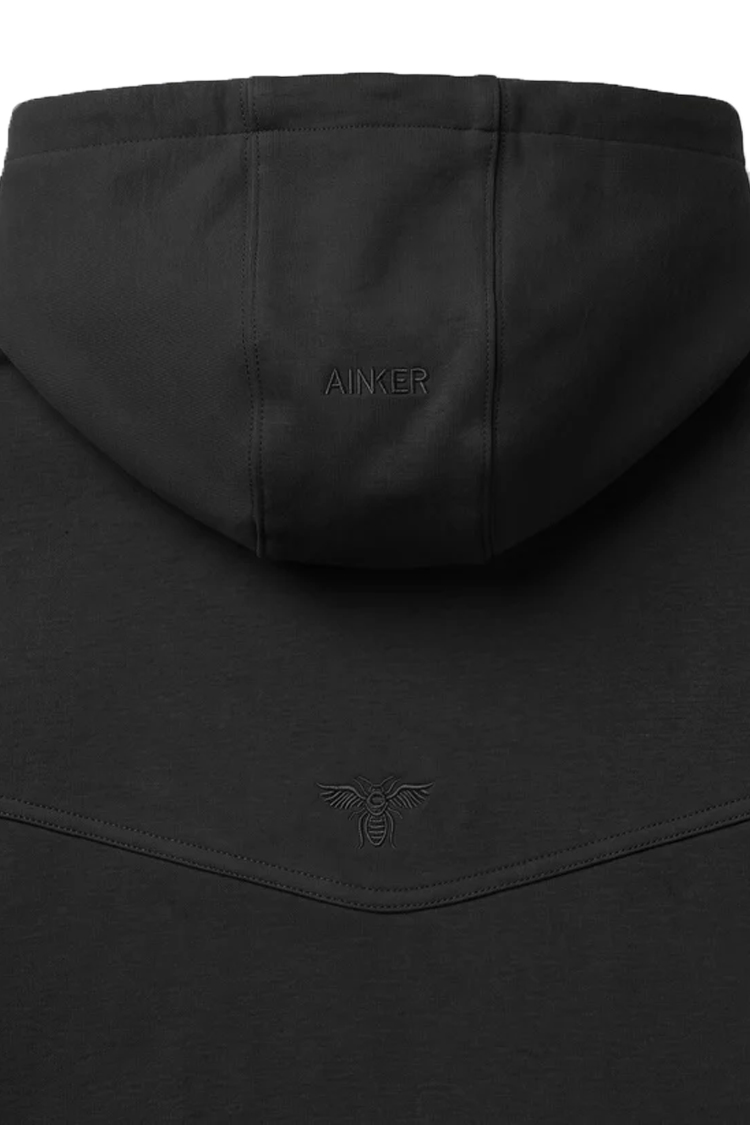 קפוצ'ון איינקר ainker שחור דגם 1051 black hoodie אריגת interlock צפופה גזרה רגילה רקמות לוגו כובע גב כתף רוכסן