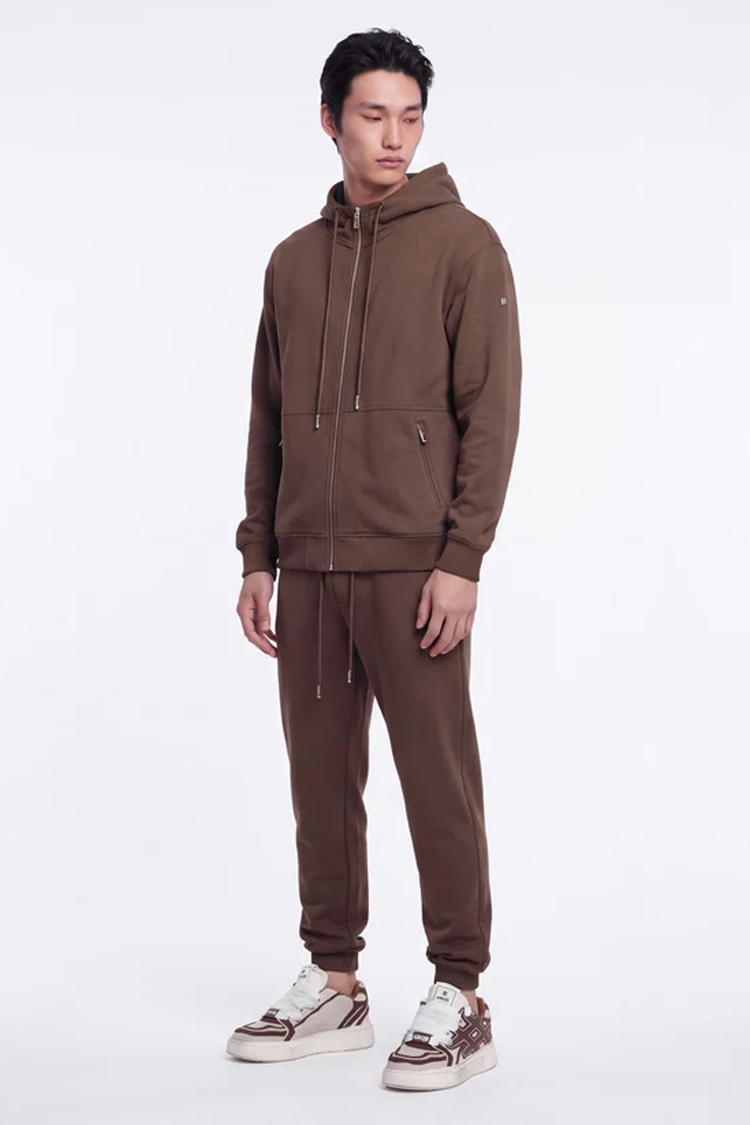 קפוצ’ון איינקר ainker חום דגם 1051 black hoodie אריגת interlock צפופה גזרה רגילה רקמות לוגו כובע גב כתף רוכסן