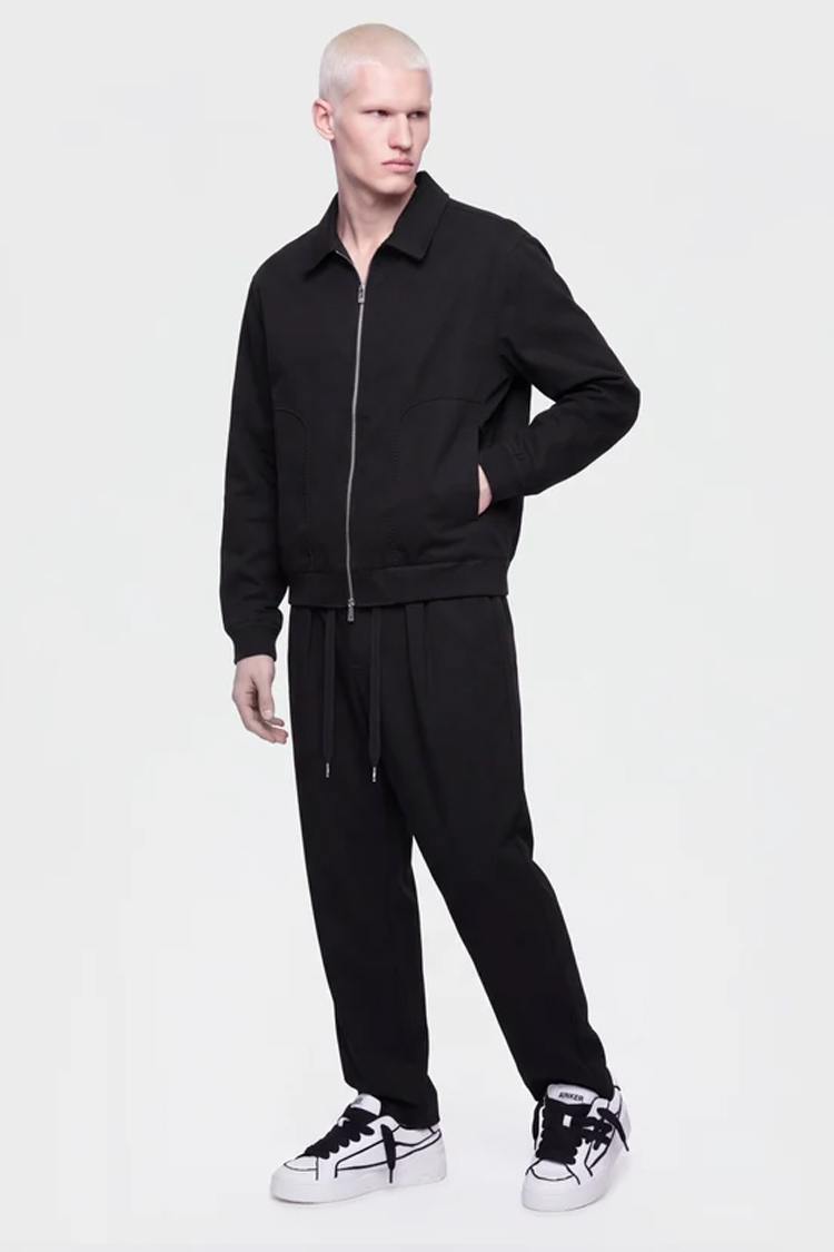 ז’קט איינקר ainker שחור דגם 1060 black jacket כותנה אריגת twill גזרה נינוחה רוכסן צווארון מחודד תפרים בעבודת יד לוגו עורף lart a obtenir