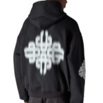 קפוצ’ון קוטור קלאב the couture club שחור דגם Motion Blurred Emblem כותנה רילקסד פיט לוגו motion blur חזה גב שרוולים