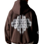 קפוצ’ון קוטור קלאב the couture club חום דגם Motion Blurred Emblem כותנה רילקסד פיט לוגו motion blur חזה גב שרוולים