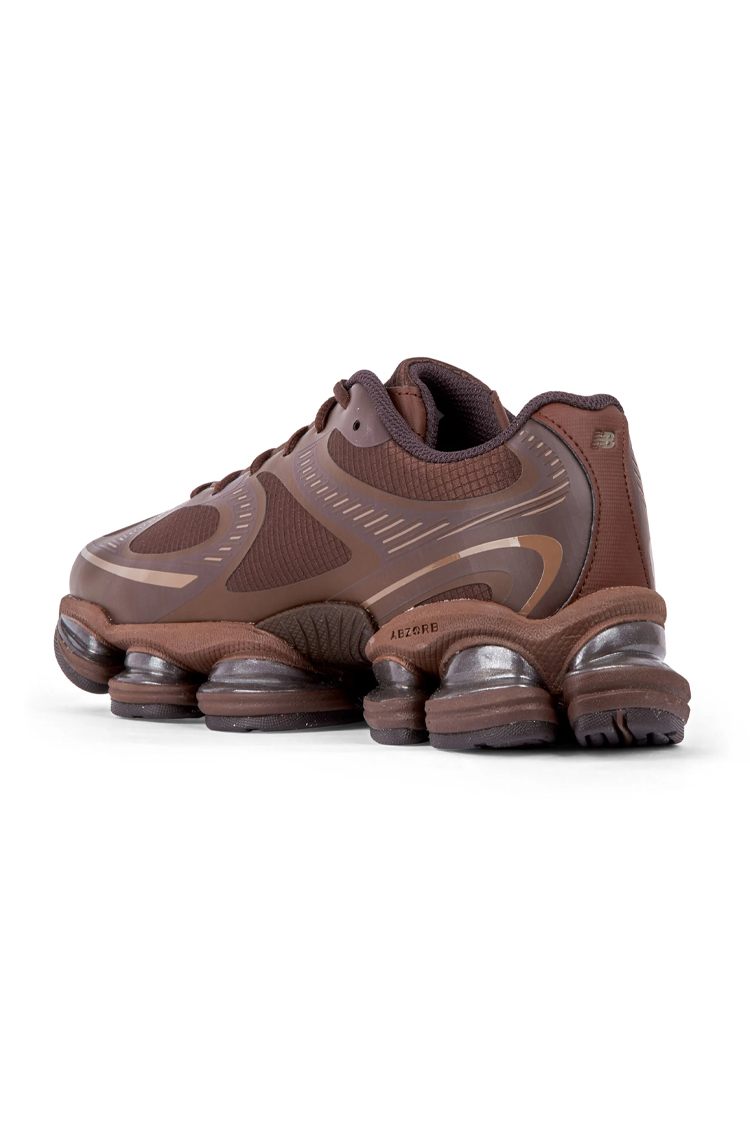 סניקרס ניו באלאנס NEW BALANCE חום טקסטיל גזרת מיד דגם ABZORB 2000 U20002UU בולמי זעזועים